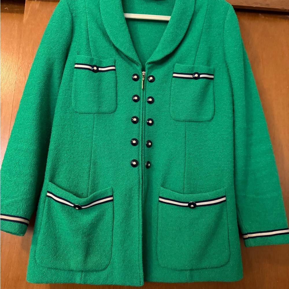 St. John Emerald Green Blazer with Black Button Details